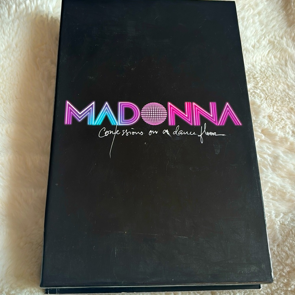 Madonna Confessions on a Dance Floor Cd Limited Edition Box Set W Book